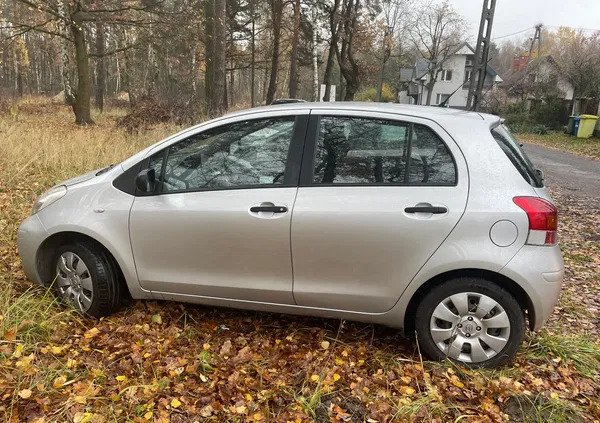 toyota łódzkie Toyota Yaris cena 19500 przebieg: 180000, rok produkcji 2009 z Skierniewice